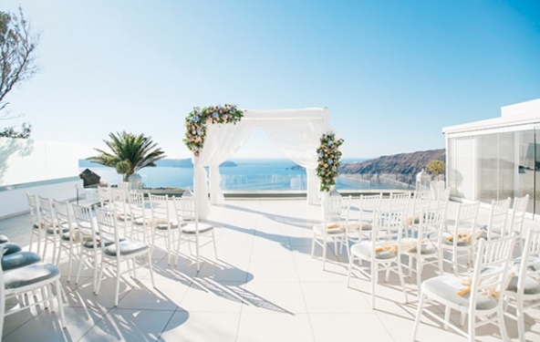 Designing a Dream Wedding: Essentials for Ultimate Luxury